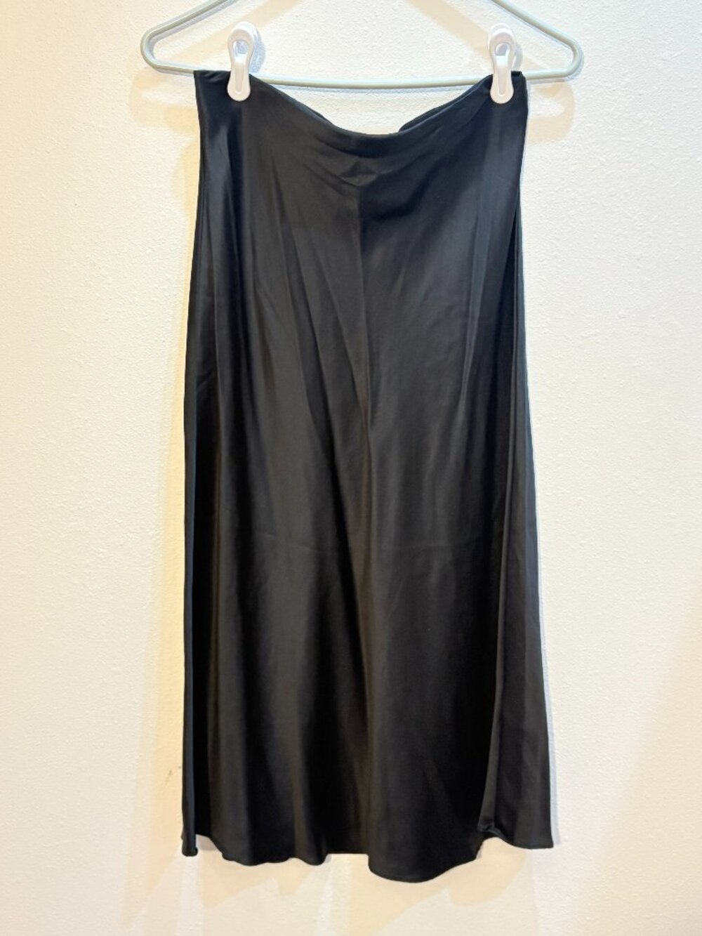 Quince 100% Washable Silk Skirt – Black – Size Medium